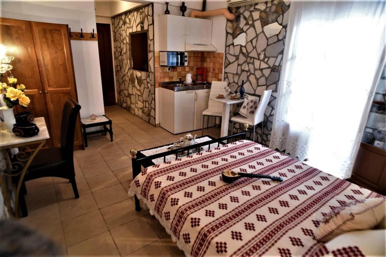 Pasas Castle - Unique Luxury Apartments Naxos City Bagian luar foto