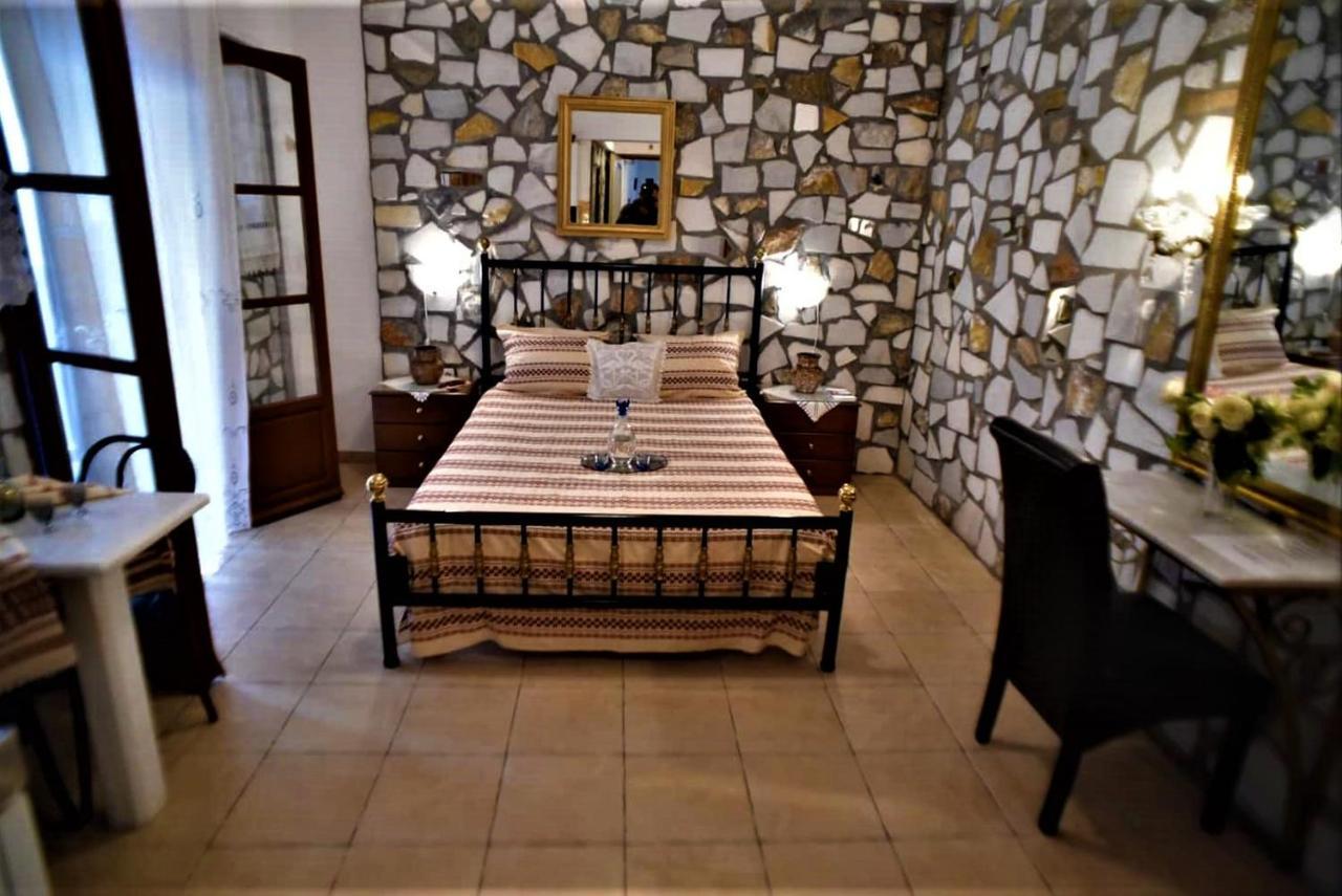 Pasas Castle - Unique Luxury Apartments Naxos City Bagian luar foto